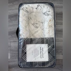 Dockatot Deluxe+ Dock - Carrara Marble